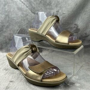 Naot Pinotage Sandals Womens 39 US 8-8.5 Gold Brass Tan Stretch Wedge Sandals